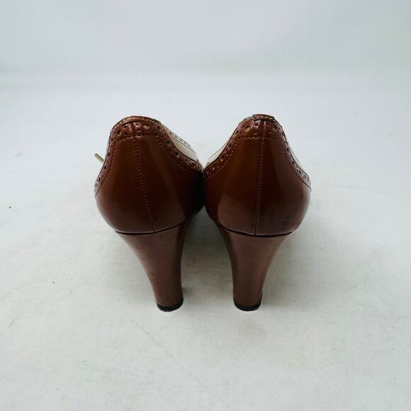 Vintage AK Anne Klein Mary Jane Wingtip Heels Multi-Tone Leather Size 6.5M - Picture 8 of 12